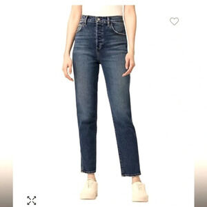 Joes curvy straight leg size 24 in excellent condition.​